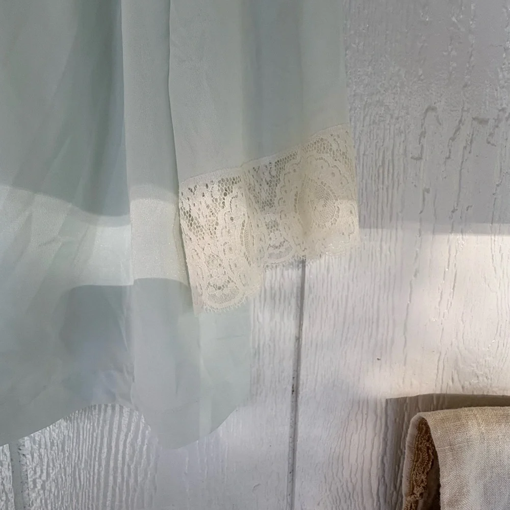 Vintage Lace Blue Cape Fits S-M-L - Picture 6 of 11